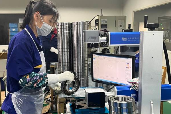 雕刻機絲桿軸承松動怎么回事？如何處理？